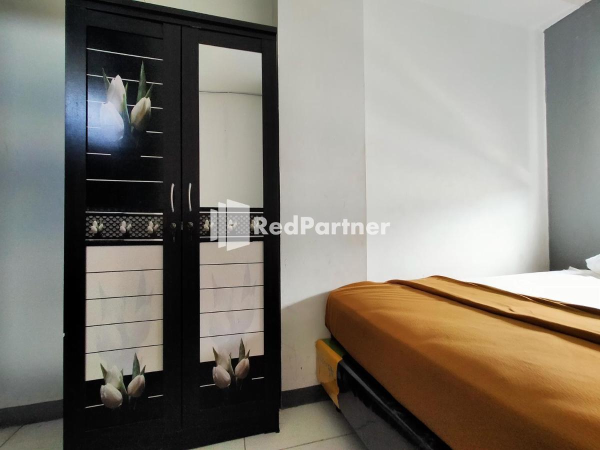 Hotel Ayu Lestari Ternate Redpartner Экстерьер фото