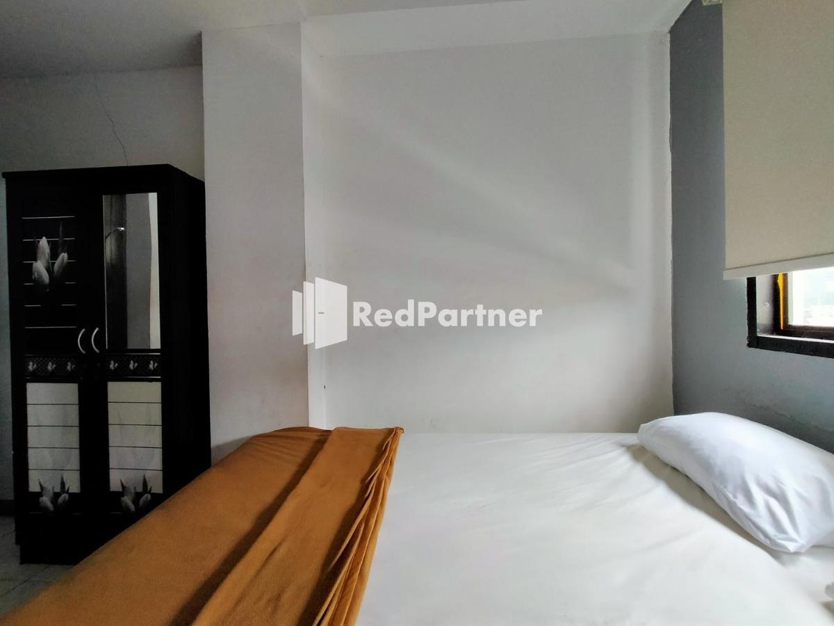 Hotel Ayu Lestari Ternate Redpartner Экстерьер фото