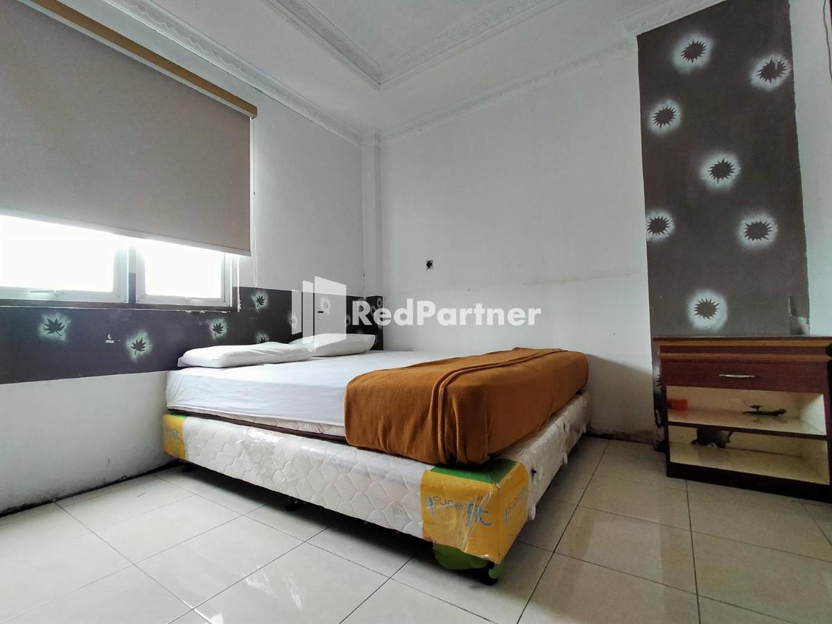 Hotel Ayu Lestari Ternate Redpartner Экстерьер фото